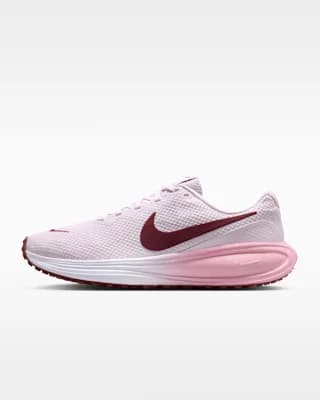 Nike Revolution 8